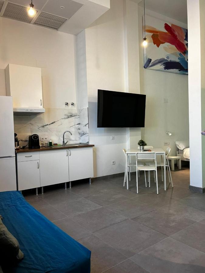 Loft Familiar "Piscina Sevilla Centro" エクステリア 写真