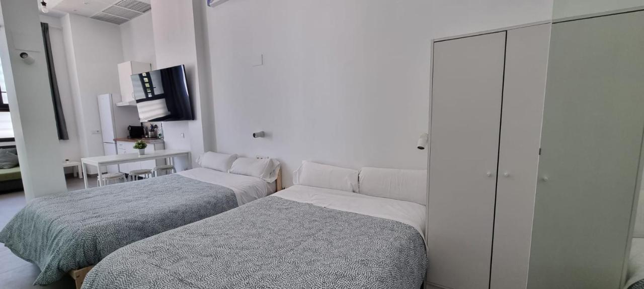 Loft Familiar "Piscina Sevilla Centro" エクステリア 写真